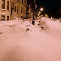Zimska oluja preti Njujorku: Škole prelaze na onlajn nastavu, meteorolozi izdali hitna upozorenja: "Moglo bi da padne do 20…
