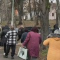 U skupim automobilima „ekskurzija“ do opštine Voždovac: Da li meštani Male Krsne postaju Beograđani, uoči izbora?