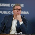 Vučić najavljuje leteće automobile do 2027: "Za početak da nam točkovi autobusa ne otpadaju"