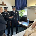 Najavljene strože kazne za napad na policiju: Dačić posetio saobraćajnog policajca teško povređenog na dužnosti
