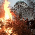 Badnji dan studenata u blokadi: U krugu "studentskih porodica", paljenje badnjaka na više lokacija