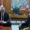 Premijer Macut poželeo brz oporavak Vučiću: Apelujem na njega da vodi računa o svom zdravlju i da sluša lekare sa VMA