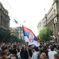 Počelo okupljanje na Savskom trgu pred protestnu šetnju “Hoćemo izbore” (FOTO)
