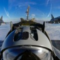 Ukrajina se žali na zastarele F-16, Miraž u letu nad Crnim morem iscrtao grb Ukrajine