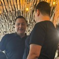 Ružić i šarović viđeni zajedno veče uoči protesta blokadera: Lažni radikal i socijalista preko noći postali drugovi - vidno…