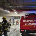 (Foto) požar u tržnom centru u Novom Sadu: Vatra zahvatila automobil, građani evakuisani