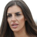 Od kadra vam neće biti dobro: Ena Čolić slikala grudi: Snimala se u pauzi tokom emisije, ovakvu je niste videli (foto)