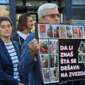 Građani se bune zbog nasilja na Zvezdari: Protest ispred opštine – jer „na sednicu puštaju samo simpatizere SNS-a“ VIDEO…