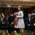 Desetogodišnja Emilia Anastasijević očarala neverovatnom izvedbom: Održan Božični koncert na Kolarcu
