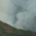 Uprkos kiši i helikopterima, vatra na Stolovima još nije zaustavljena! Evo šta brine spasioce