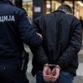 Uhapšen Nišlija zbog razbojništva: Muškarca tukao u parku, pa mu oteo telefon i novac