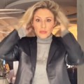 (Foto) Kućna biblioteka preko celog zida i nameštaj od somota Kristina Radenković sa porodicom živi u suvom luksuzu: Samo…