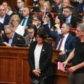 Osim udruživanja, šta nedostaje opoziciji za ulazak u ozbiljnu bitku sa Vučićem i SNS?