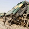 Najmanje 19 poginulih i 50 povređenih u železničkoj nesreći u Pakistanu