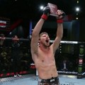 Jedno „obično“ UFC veče: Povreda, Biblija, teorije zavere…