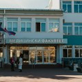 Medicinski fakultet u Novom Sadu dobio savremenu farmaceutsku opremu