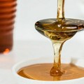 Skoro 50 odsto meda na evropskom tržištu nije med, pokazuju analize (AUDIO)