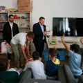 Nikodijević uručio poklone i uskršnja jaja mališanima iz Prihvatilišta za decu Beograda