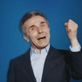 „Vladar iz senke čija kuća podseća na jazbinu negativaca iz filmova o Bondu“: Ko je Bidžina Ivanišvili, koji podržava…