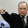 Sud dozvolio masovnom ubici Brejviku da ponovo tuži državu Norvešku zbog kršenja ljudskih prava
