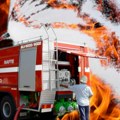 Gorelo potkrovlje zgrade u Rumenki Vatrogasci munjevito reagovali (foto video)