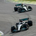 Da li Mercedes sabotira Hamiltona? Pozvana i policija