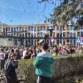 Niški studenti i maturanti peške krenuli ka Beogradu na protest 15. marta