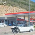 Vozila smrskana, putnici čudom preživeli! Prvi snimak nesreće u Budvi u kojoj su povređena četvorica mladića iz Srbije…