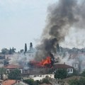 (Foto, video) gori hotel u omiljenom letovalištu Srba! Vatra buknula u istorijskom delu Antalije, više od 30 vatrogasaca se…