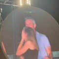 Obrt sa ljubavnicima na koncertu Coldplay-a: Dok su se oni mazili, u publici bio njen muž i to na dejtu sa drugom