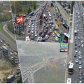 Duge kolone na Gazeli i Autokomandi: Automobili mile, na Brankovom nema zastoja, tramvaji koji su jutros stali u Bloku 45…