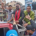 Stranka bivšeg muzičara Balendre Šaha ubedljivo vodi na parlamentarnim izborima u Nepalu