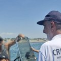Srbi uhvaćeni u prekršaju na moru u Ulcinju, policija i inspektori "češljali" Veliku i Malu plažu (foto)