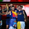 Španija u transu: Pogledajte kakav doček su priredili šampionima sveta