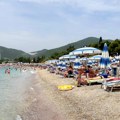 Turisti, pažnja! Ove lokacije uvele su kazne za ostavljanje peškira na plaži – od 100 do 3.000 evra