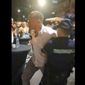 VIDEO: Uhapšen Petar Đurić, nosio lutku Vučića u zatvorskom odelu