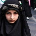Francuska: učenica pred sudom zbog laži da je udarena zbog hidžaba