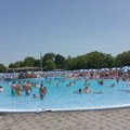 Akva park “Atina” u Leskovcu danas otvorio sezonu kupanja, cene karata ostale nepromenjene