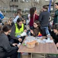 Stara Pazova spremila za studente 50 l čorbe, 60 kg kobasica, 50 kg prasetine…