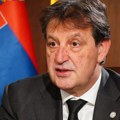 Gašić seo dok se intonirala himna BiH, ministar odbrane Bosne poručio: Dok se ne izvini, prekidamo saradnju