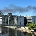 Prvi snimci drame u Berlinu, eksplozije odjeknule nedaleko od Rajhstaga