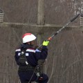 Više od sto elektromontera danonoćno na terenu