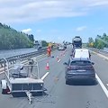 (Video) Prikolica smrskana, delovi rasutu po putu: Kolone u smeru ka Kovilju nakon nesreće kod mosta Beška