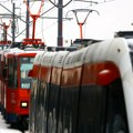 Nezgoda na Bulevaru kralja Aleksandra: Autobus se otkačio sa šlepa i zakucao u tramvaj