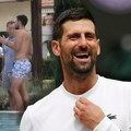 Uhvatili smo golišavog Novaka Đokovića! Teniser odmara u Crnoj Gori: Evo ko mu pravi društvo (paparaco)