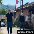 Da li će 'šatorska kampanja' pomoći Vučiću da sačuva vlast?