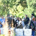 Tužan prizor na grobu Marine Tucaković: Pet godina od njene smrti, Futa stigao na Novo groblje, evo ko joj je još odao počast…
