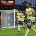 Arsenal tek na kraju našao put kroz "šumu" na gostovanju: Notingem se baš nije dao, ali Madueke ima ključ