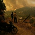 Još loših vesti iz grčke: Novi požar na ostrvu Evija, naložena evakuacija stanovništva