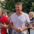 Potpredsednik Izvršnog odbora SNS u Leskovcu predstavio glasilo ove stranke i najavio ubedljivu pobedu na izborima